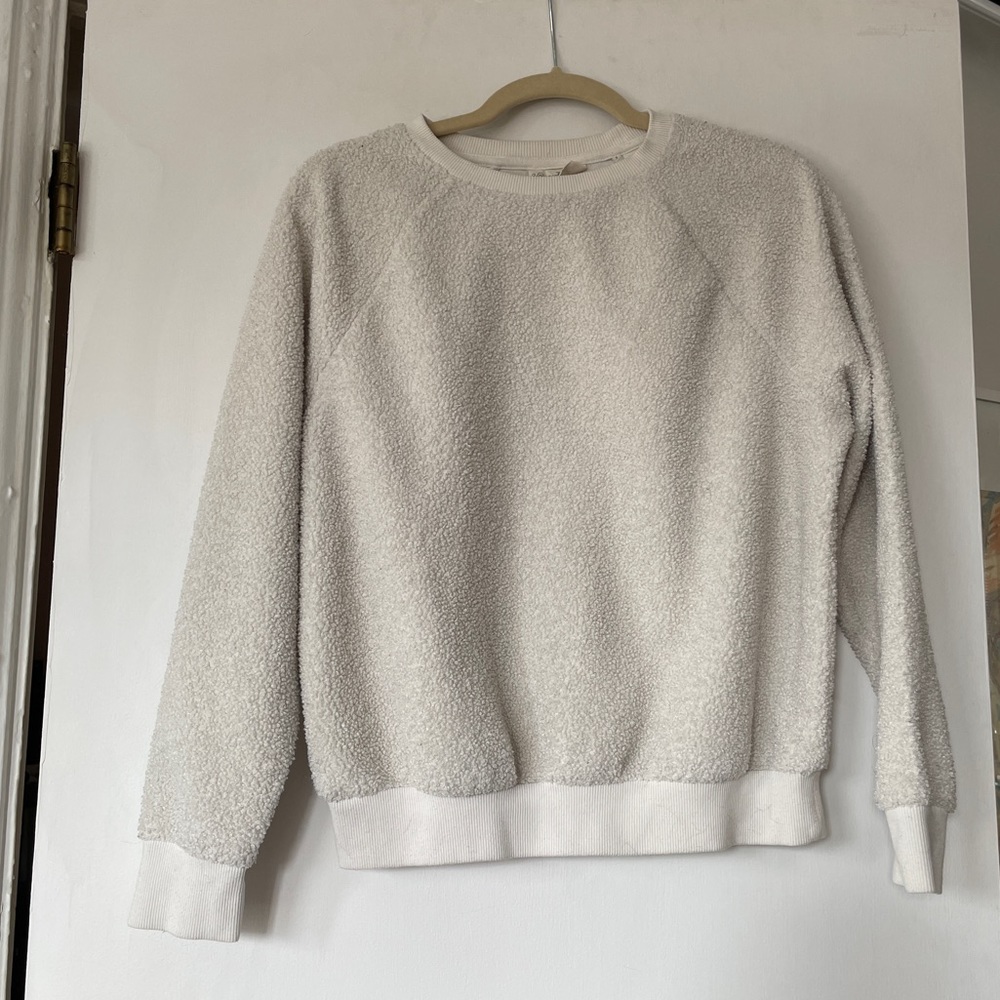 Fuzzy teddy bear crewneck sweatshirt - Universal Thread size S
